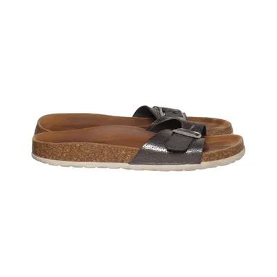 Sandals (Gray) from Sommerkind