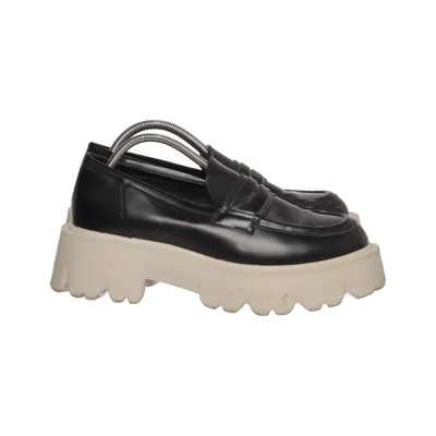 Loafers (Schwarz, Beige) von Catwalk