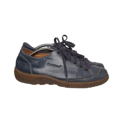 Baskets (Bleu) de Cinnamon Cuir