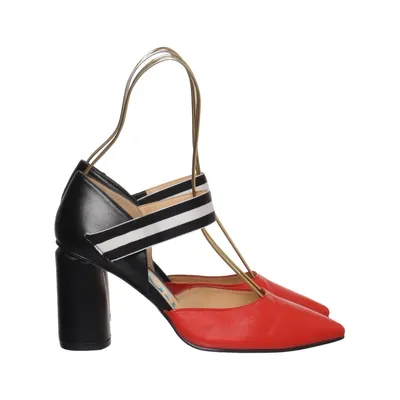 Escarpins (Rouge, Noir, Blanc) de Paco Gil