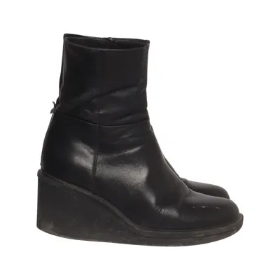Laced boots (Black) from Vagabond Leather