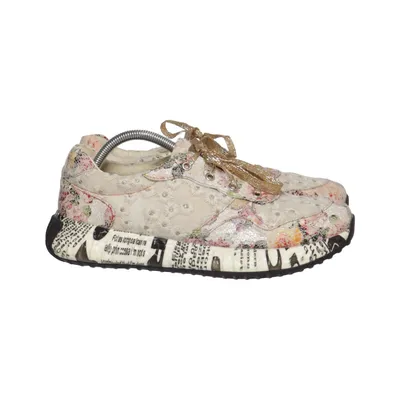 Sneakers (Burton) från Laura Vita Skinn
