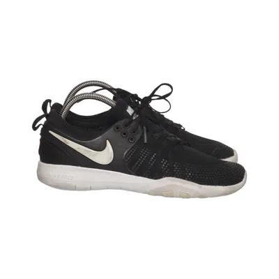 Baskets (Noir, Blanc) de Nike Training