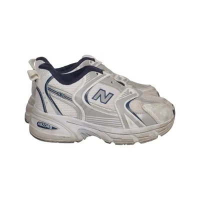 Running shoes (530) from New Balance