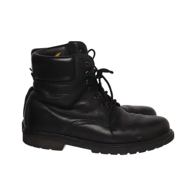 Laced boots (Black) from Natural World Leather