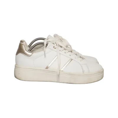 Sneakers (White, Gold) from Depeche