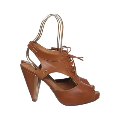 High heel sandals (Brown) from Roots