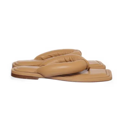 Flipflop (Beige) från Rejina Pyo