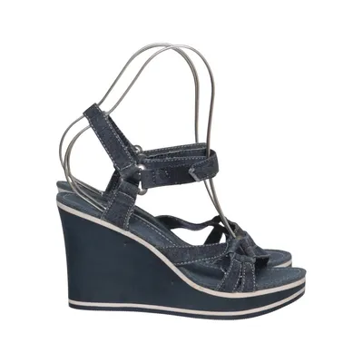 Wedges (Blue) from Graceland
