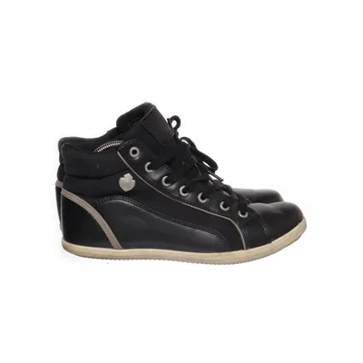 Sneakers (Black) from Alley