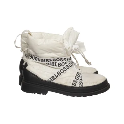Boots (Vit, Svart) från VS.