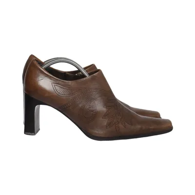 Heeled boots (Brown) from Cliffton