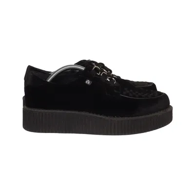 Sneakers (Black) from T.U.K