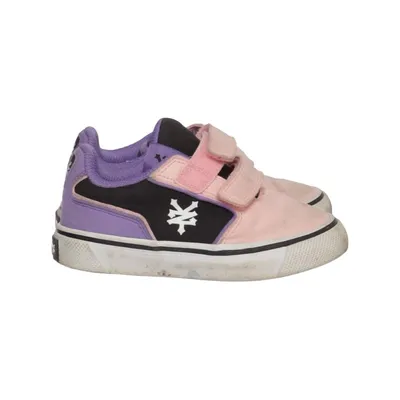 Baskets (Rose, Noir, Violet) de Zoo York