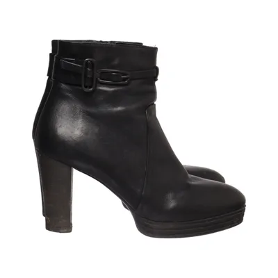 Heeled boots (Black) from Via Vai