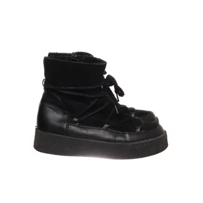 Boots (Svart) från Duffy