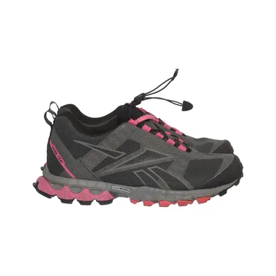 Hiking shoes (Reetrek III) from Reebok