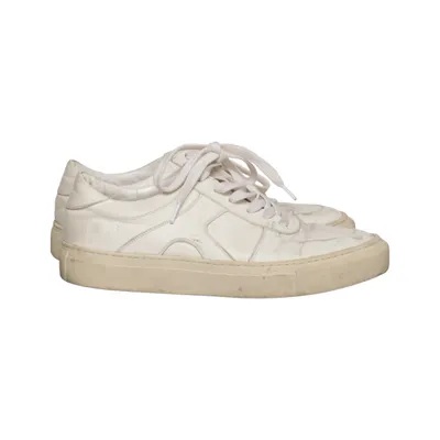 Sneakers (White) from Flattered