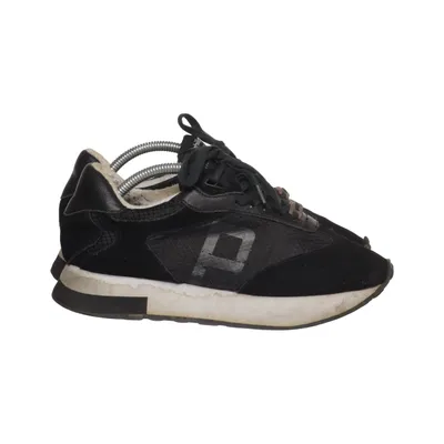 Sneakers (Black) from Philip Hog