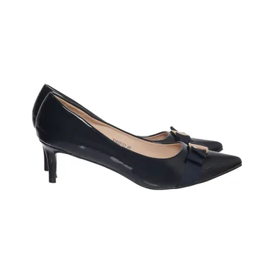 Pumps (Black) from Ella Cruz