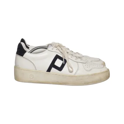 Baskets (Blanc, Bleu) de Philip Hog