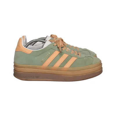 Sneakers (Gazelle Bold) från Adidas