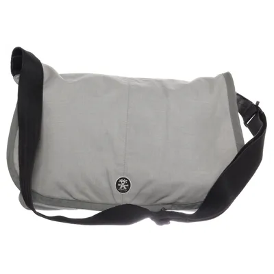 Axelremsväska (Grå) från Crumpler