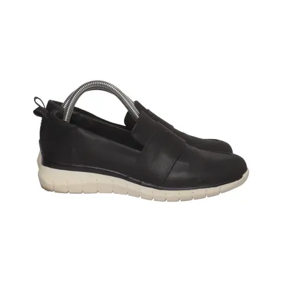 Loafers (Schwarz) von So All