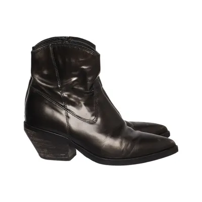 Ankle boots (Black) from Via Leather