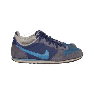 Sneakers (Genicco) from Nike