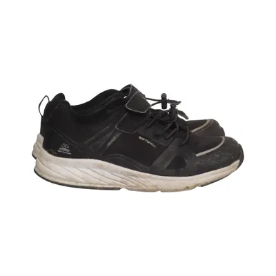 Trainers (Black) from Trekmates