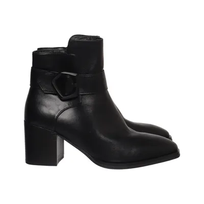 Heeled boots (Black) from So All