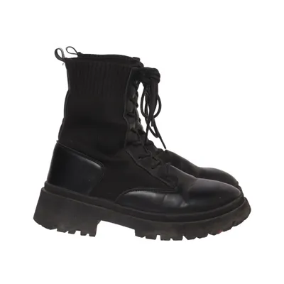 Bottes à lacets (Noir) de Young Spirit