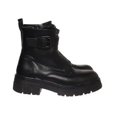 Boots (Svart) från Living Updated