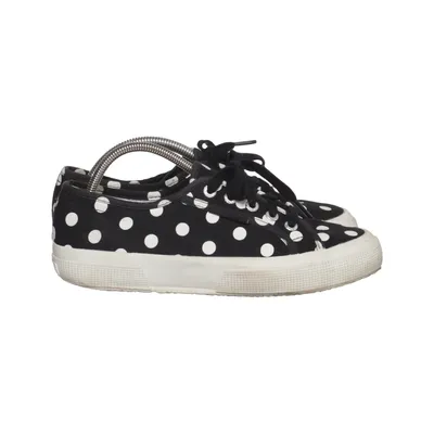 Chaussures en toile (Noir, Blanc) de Superga