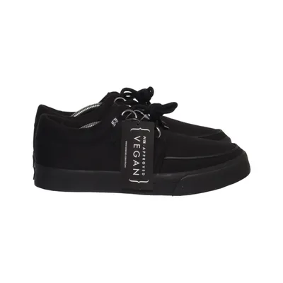 Canvas shoes (Vlk Sneakers) from T.U.K