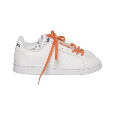 Sneakers (Superstar) from Adidas