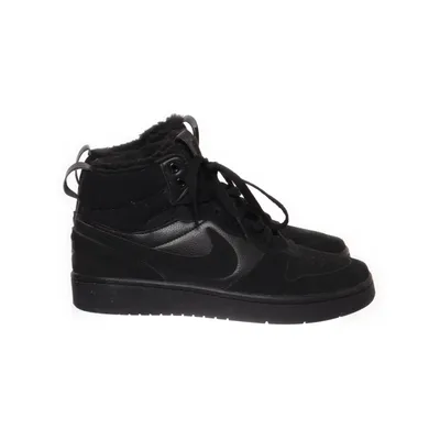 Sneakers (Court Borough Mid Winter) fra Nike