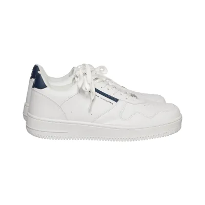 Sneakers (June Br) from British Knights