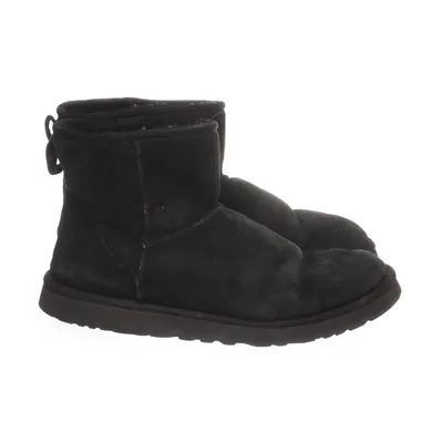 Enkellaarzen (Classic Mini  ) van UGG Suède