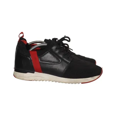 Baskets (Noir, Rouge) de Waldläufer