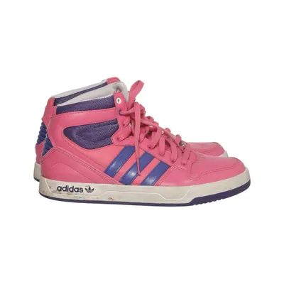 Sneakers (Court Attitude) från Adidas