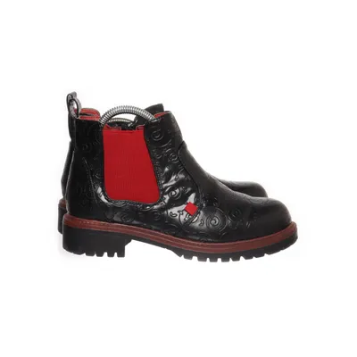 Chelsea boots (Black, Red) from Ambellis