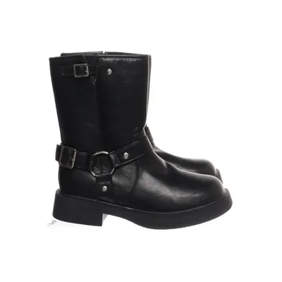 Boots (Svart) från About You