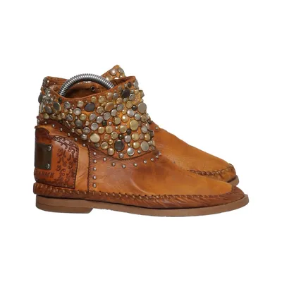 Ankle boots (Brown) from Karma of Charme