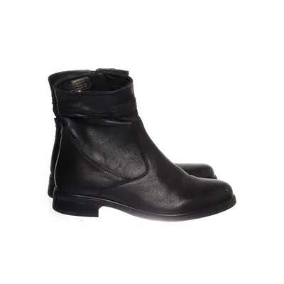 Ankle boots (BONNIE) from Medicus