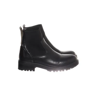 Chelsea boots (M357) from Erynn