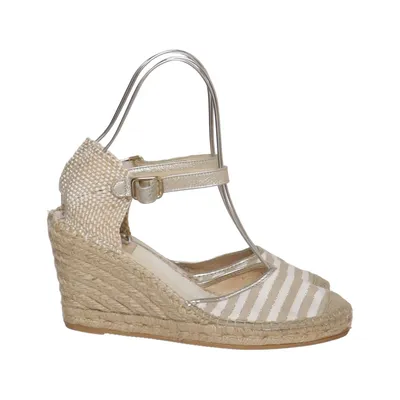 Wedges (Beige, White) from Vidorreta