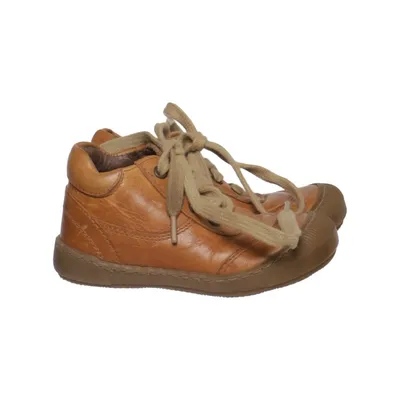 Schnürstiefel (Braun) von Pom Pom