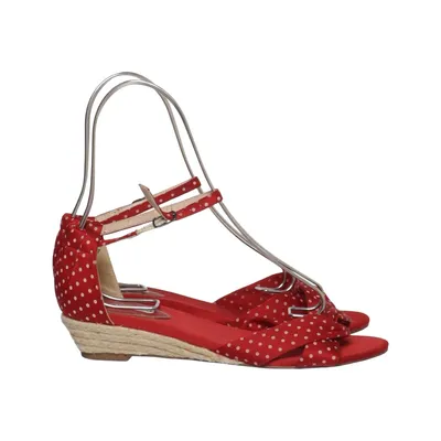 Wedges (Red, White) from DinSko